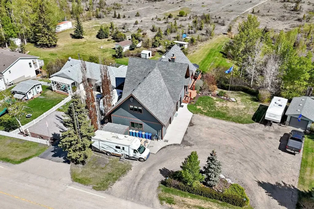 40422 Range Road 10 Rural Lacombe County AB T0C 0J0