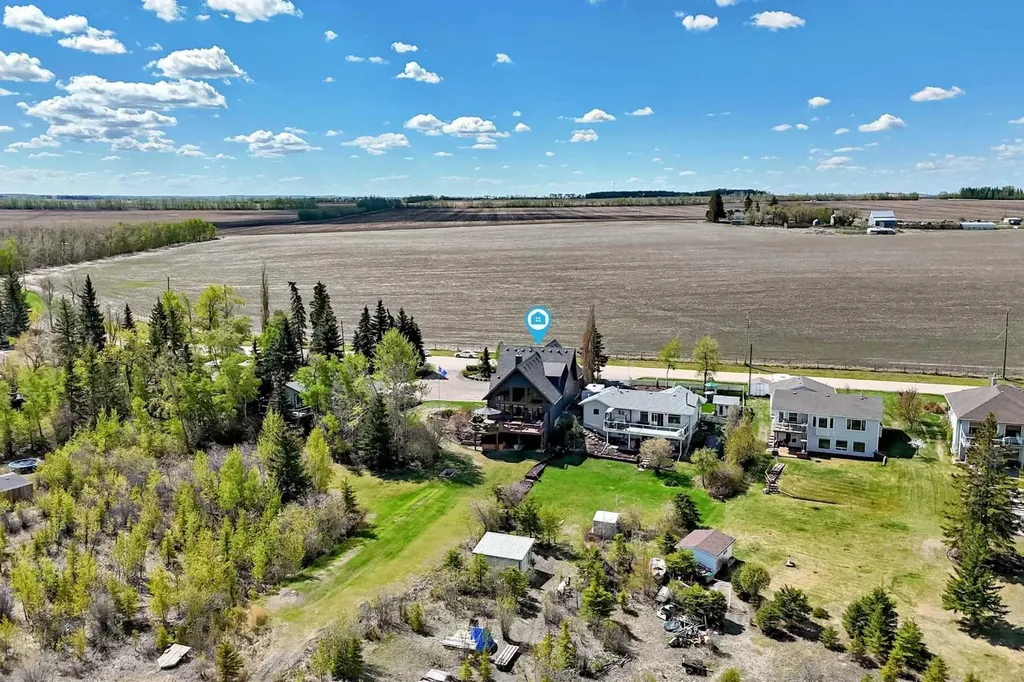 40422 Range Road 10 Rural Lacombe County AB T0C 0J0