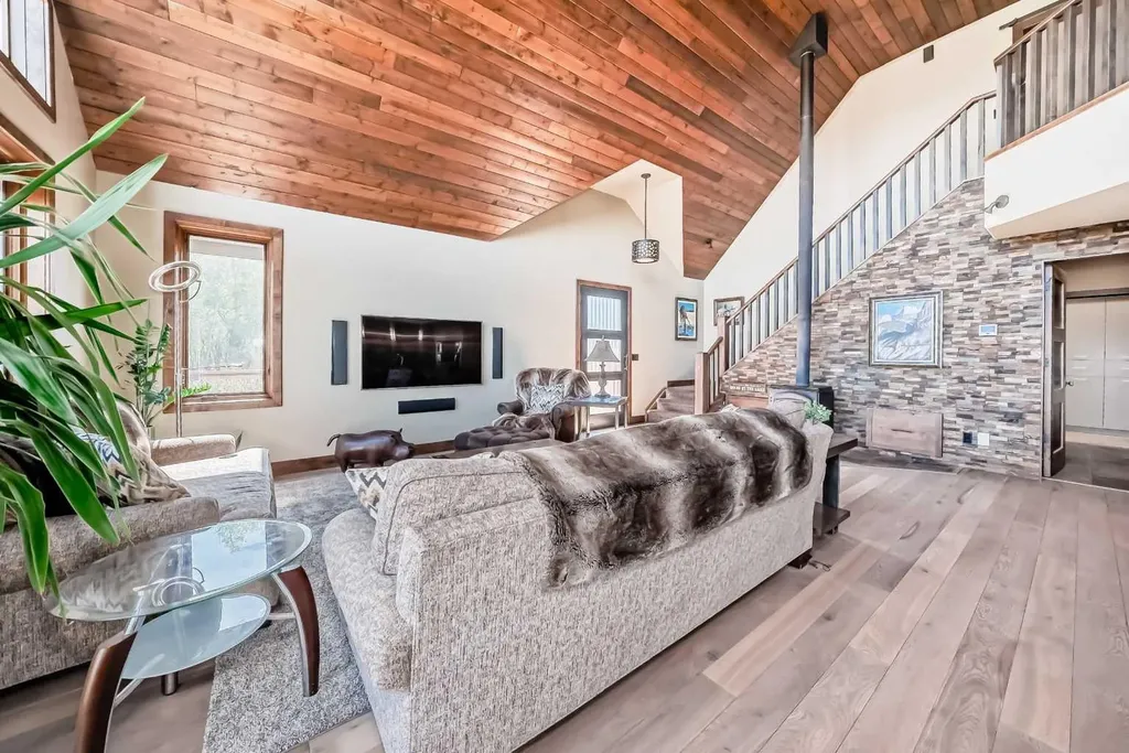 40422 Range Road 10 Rural Lacombe County AB T0C 0J0