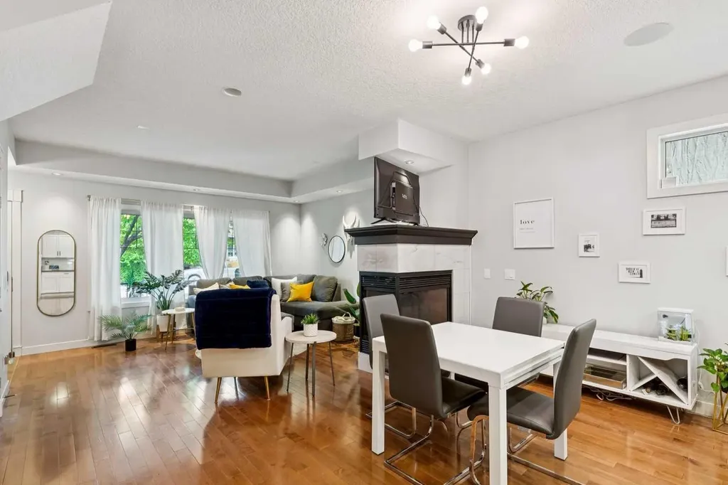 528 34 Street NW Calgary AB T2N 2X7