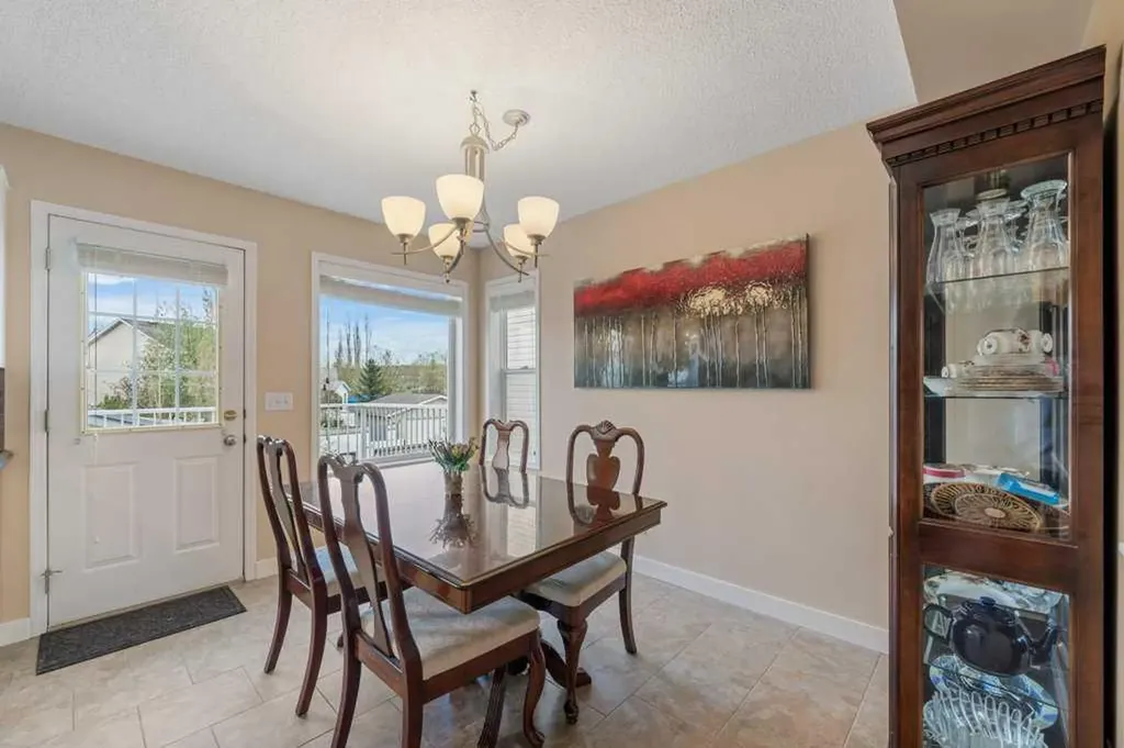 10744 Hidden Valley Drive NW Calgary AB T3A 5K1