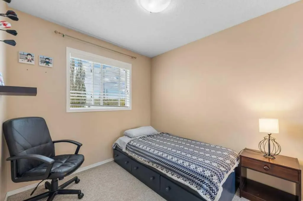 10744 Hidden Valley Drive NW Calgary AB T3A 5K1