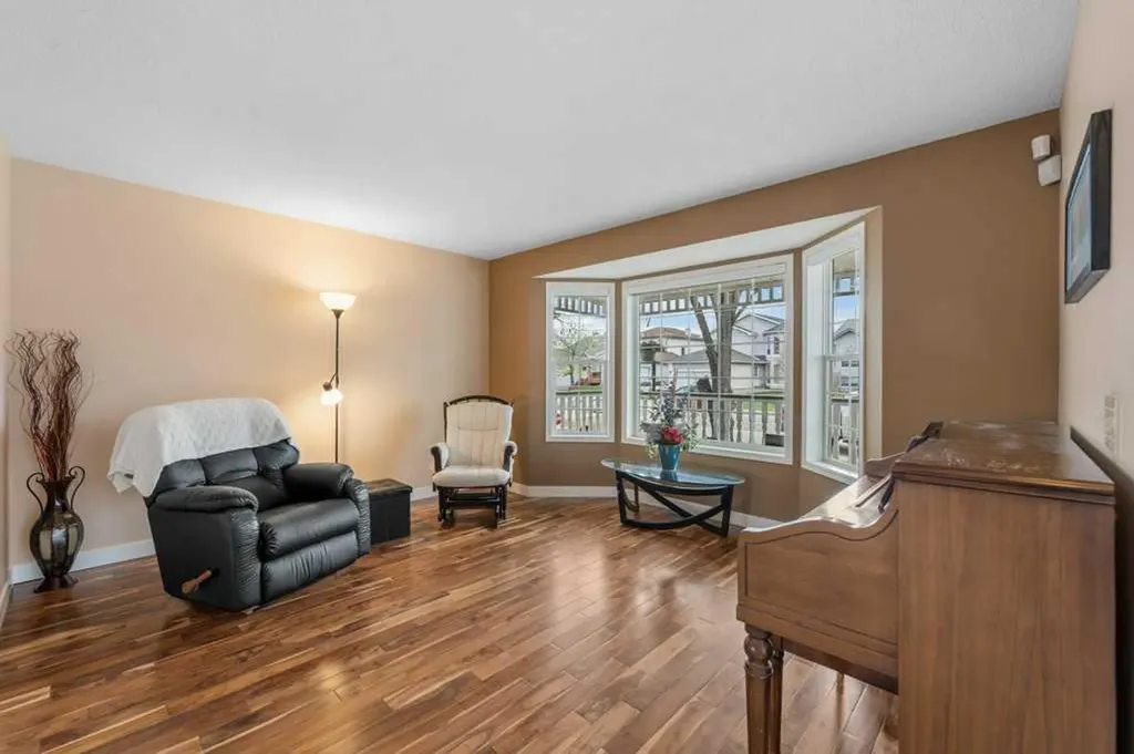 10744 Hidden Valley Drive NW Calgary AB T3A 5K1