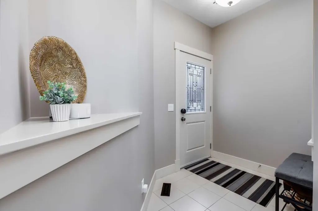 59 Sage Berry Place NW Calgary AB T3R 0L1