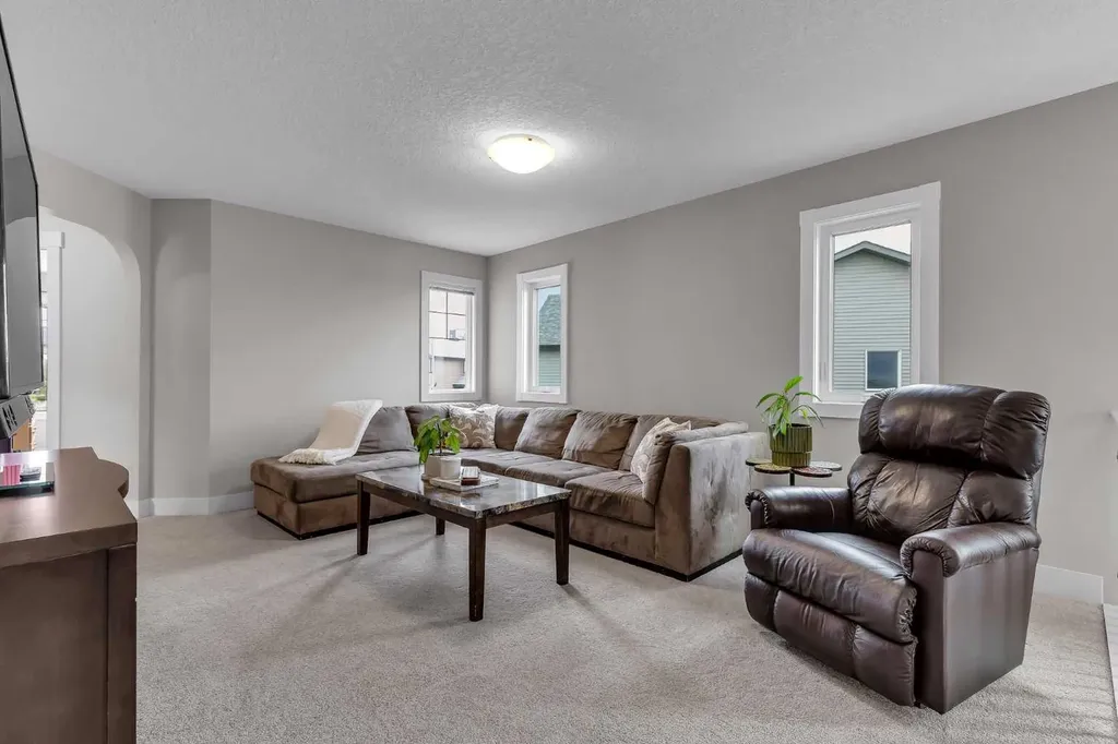 59 Sage Berry Place NW Calgary AB T3R 0L1