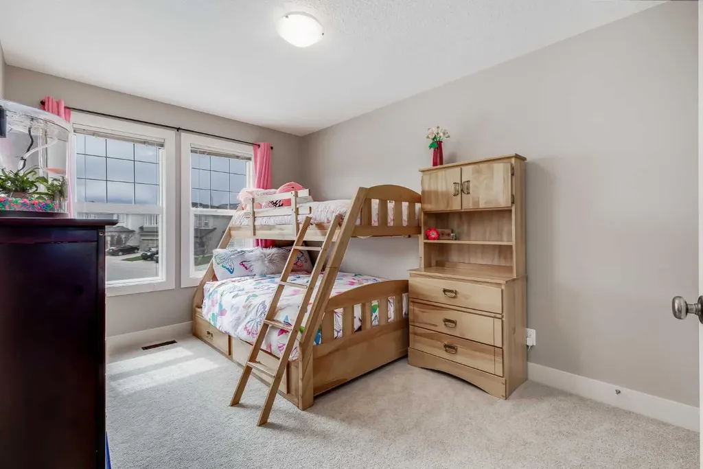 59 Sage Berry Place NW Calgary AB T3R 0L1