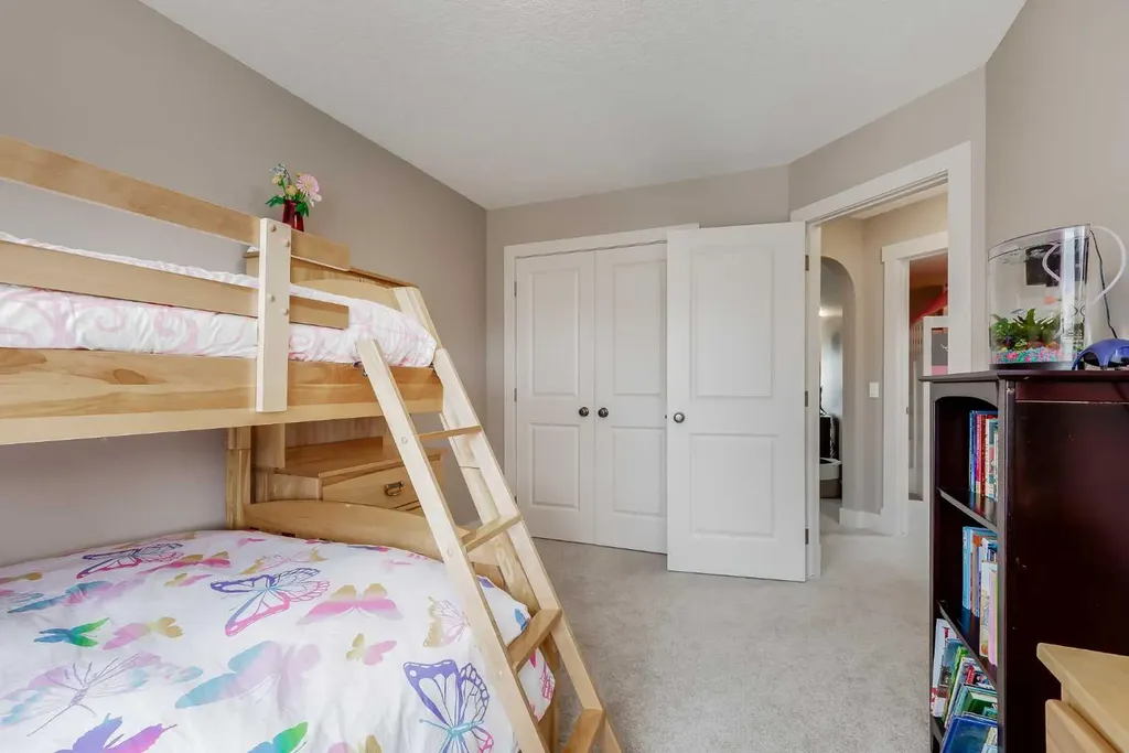 59 Sage Berry Place NW Calgary AB T3R 0L1
