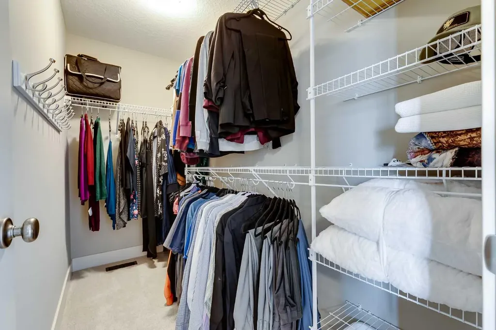 59 Sage Berry Place NW Calgary AB T3R 0L1