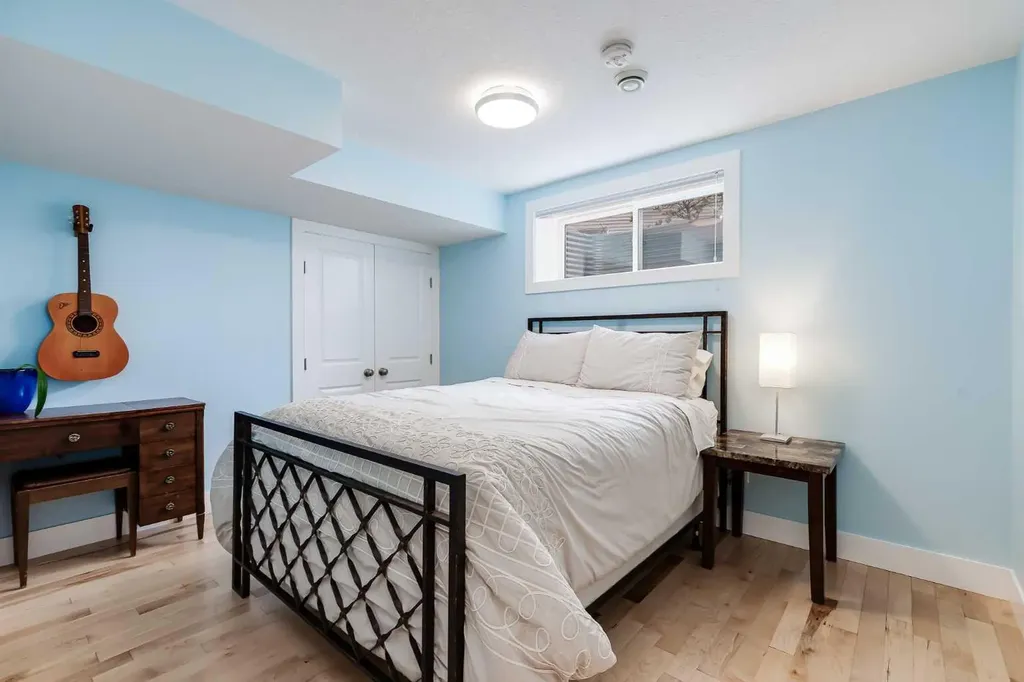 59 Sage Berry Place NW Calgary AB T3R 0L1