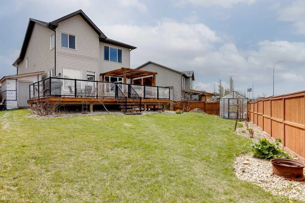 59 Sage Berry Place NW Calgary AB T3R 0L1