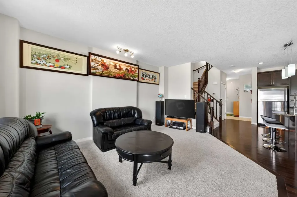 277 Panton Way NW Calgary AB T3K 0X4