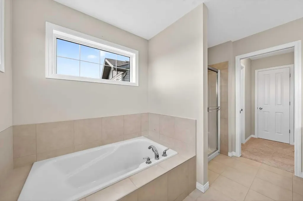 277 Panton Way NW Calgary AB T3K 0X4