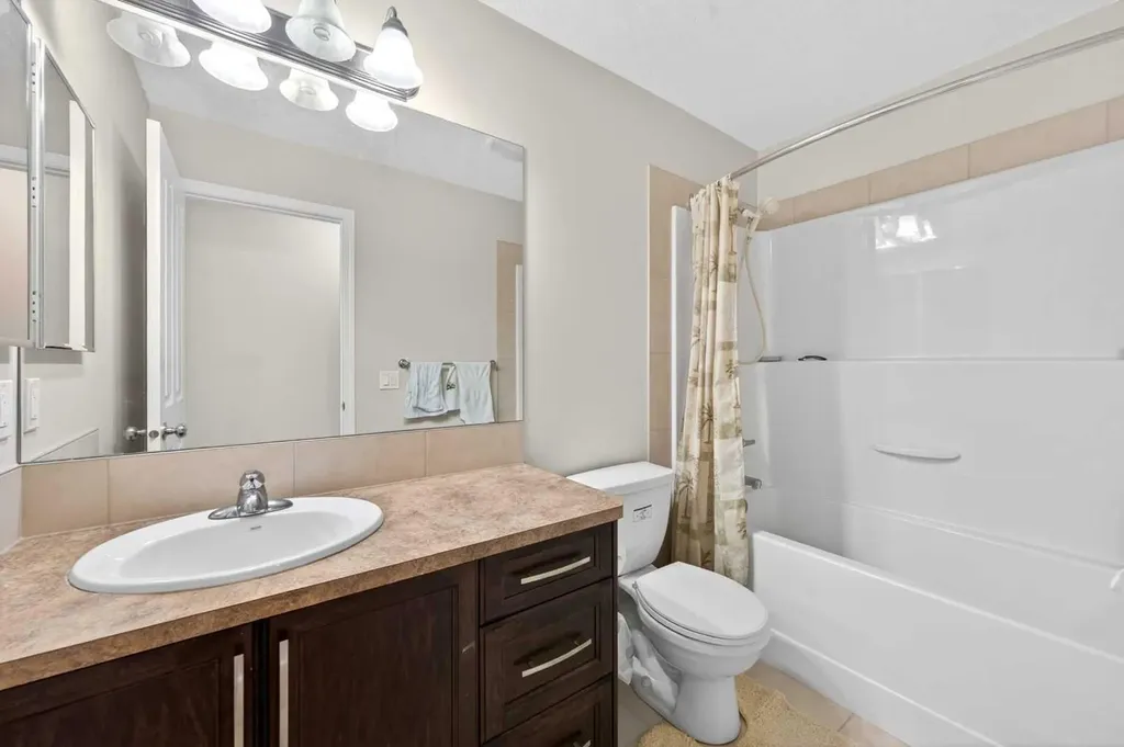 277 Panton Way NW Calgary AB T3K 0X4