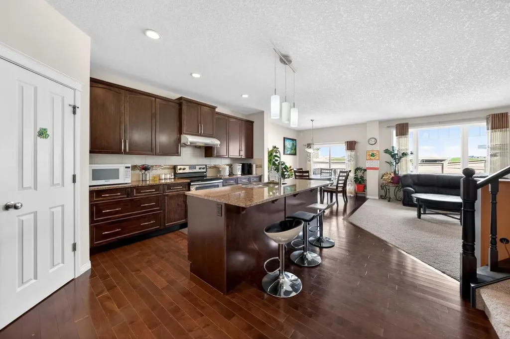 277 Panton Way NW Calgary AB T3K 0X4
