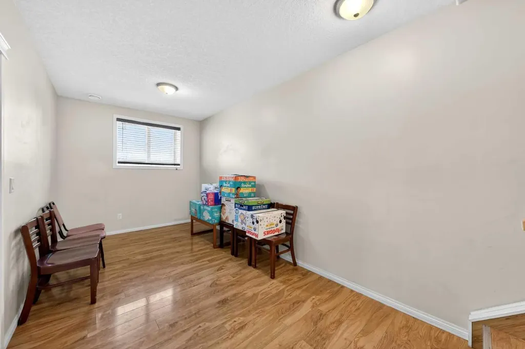 277 Panton Way NW Calgary AB T3K 0X4