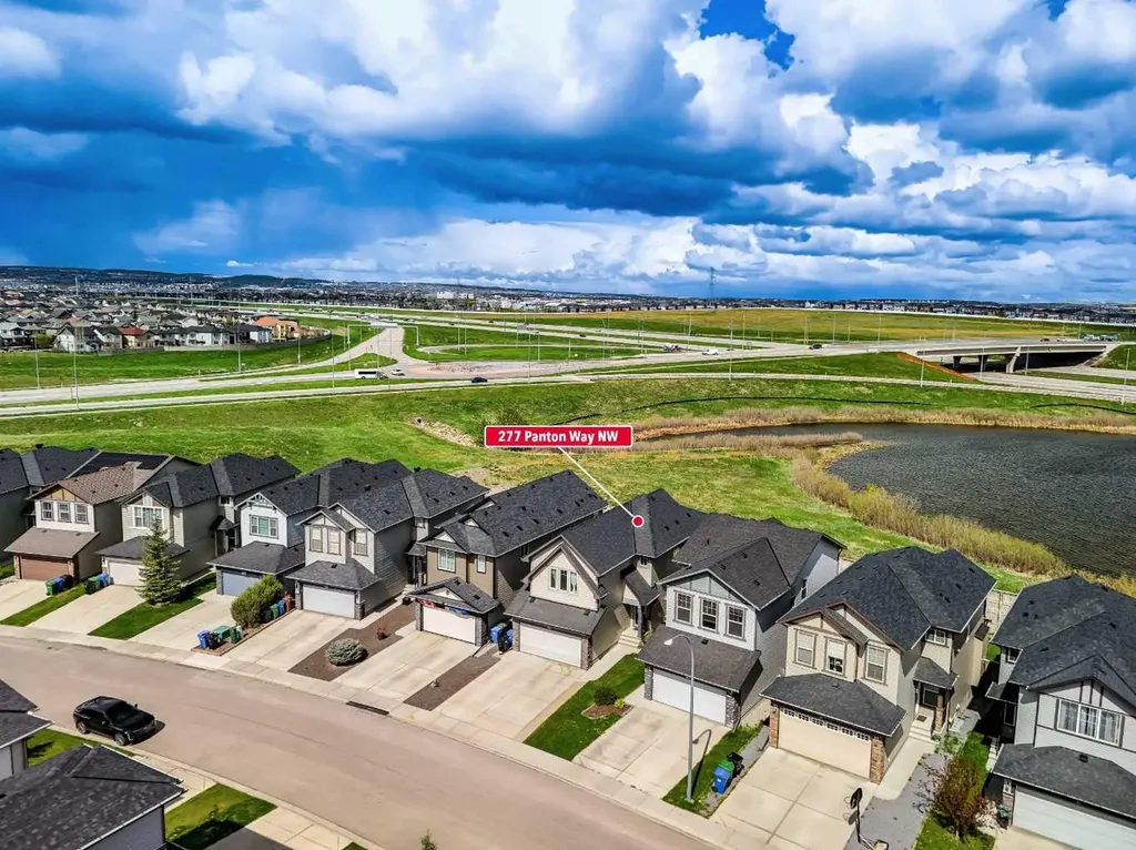 277 Panton Way NW Calgary AB T3K 0X4