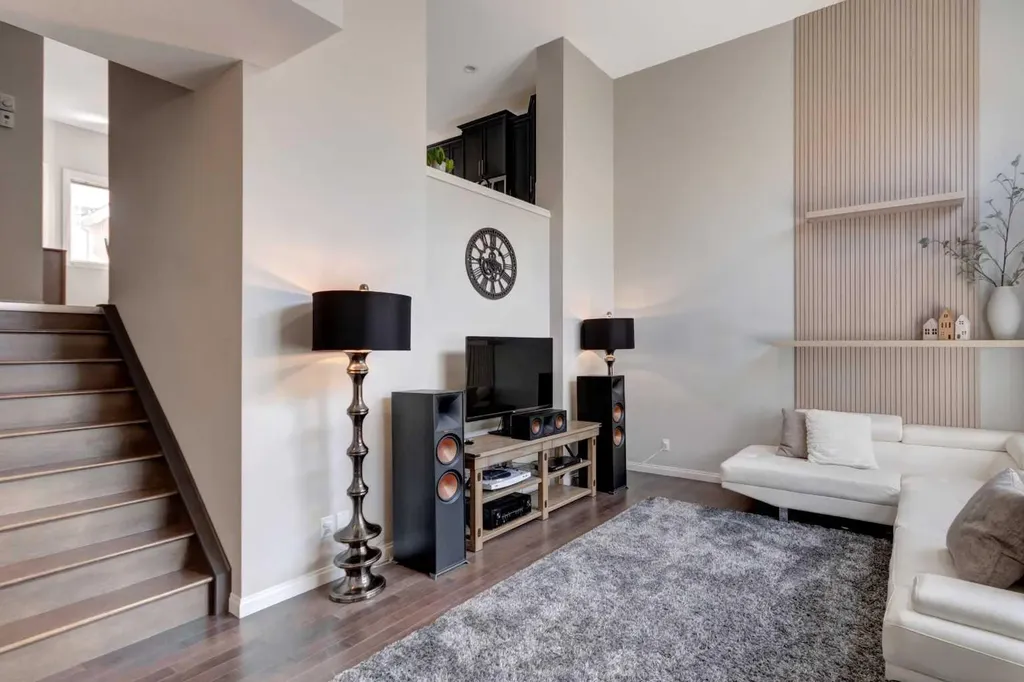 2301 Wentworth Villas SW Calgary AB T3H 0K8