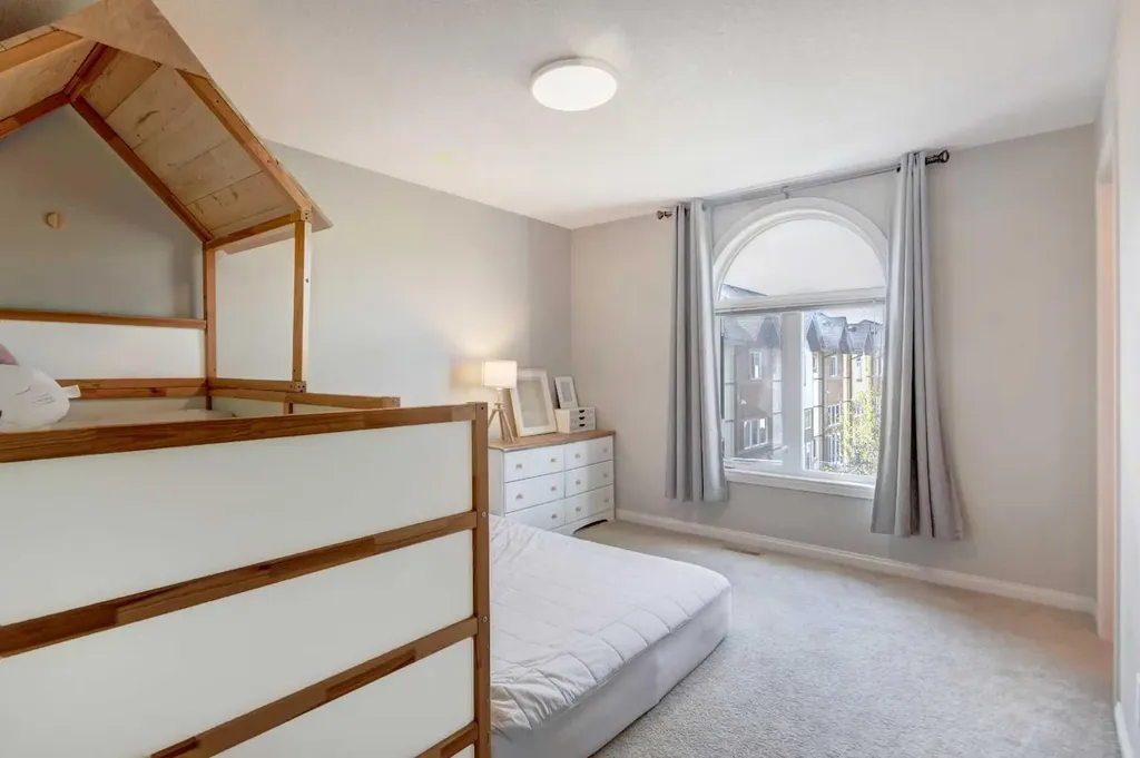 2301 Wentworth Villas SW Calgary AB T3H 0K8