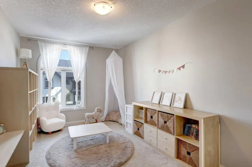2301 Wentworth Villas SW Calgary AB T3H 0K8