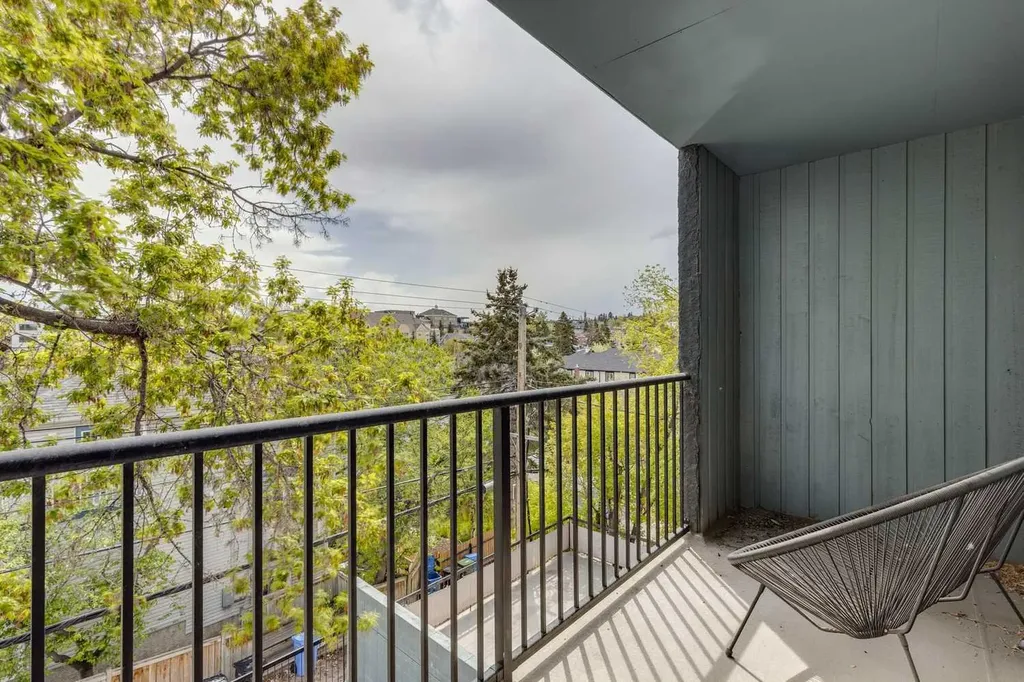 1603 26 Avenue SW Calgary AB T2T 1C7