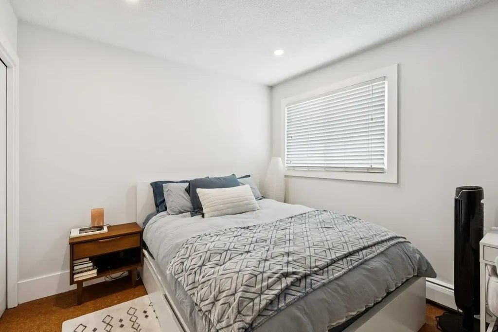 1603 26 Avenue SW Calgary AB T2T 1C7