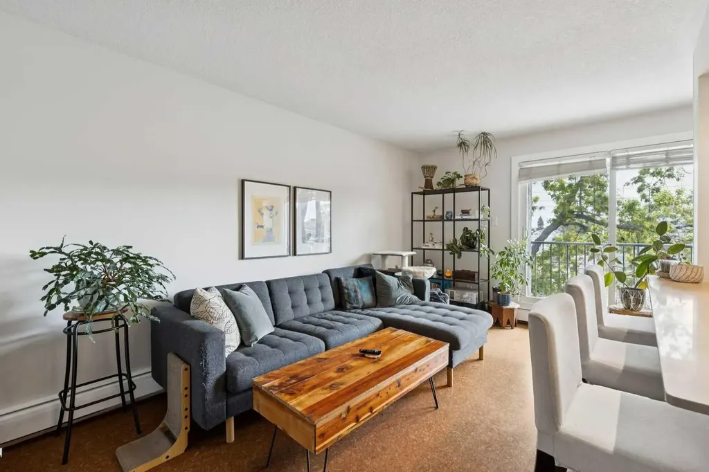 1603 26 Avenue SW Calgary AB T2T 1C7