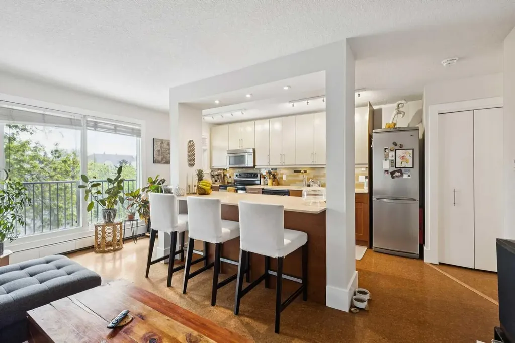 1603 26 Avenue SW Calgary AB T2T 1C7