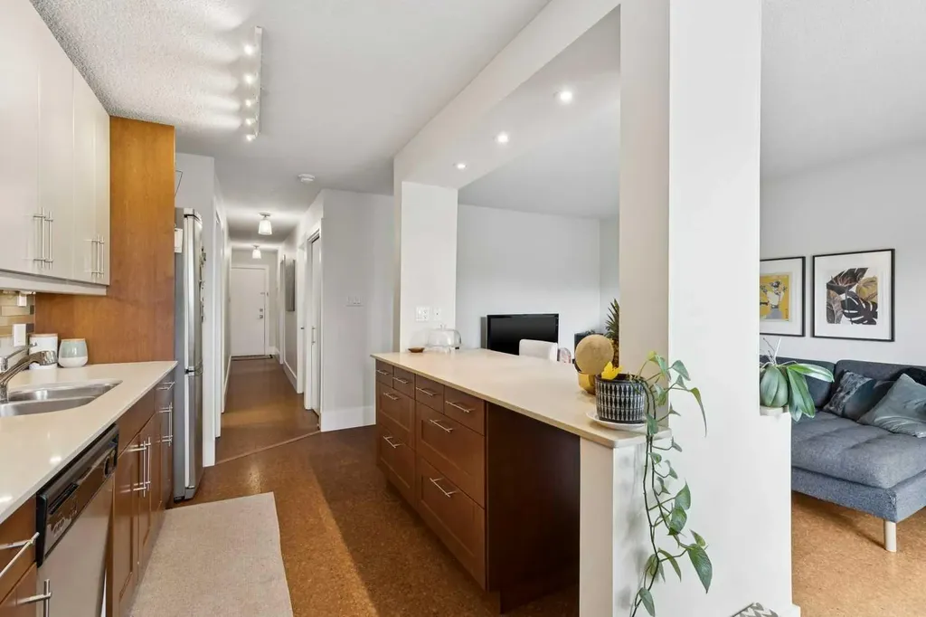 1603 26 Avenue SW Calgary AB T2T 1C7