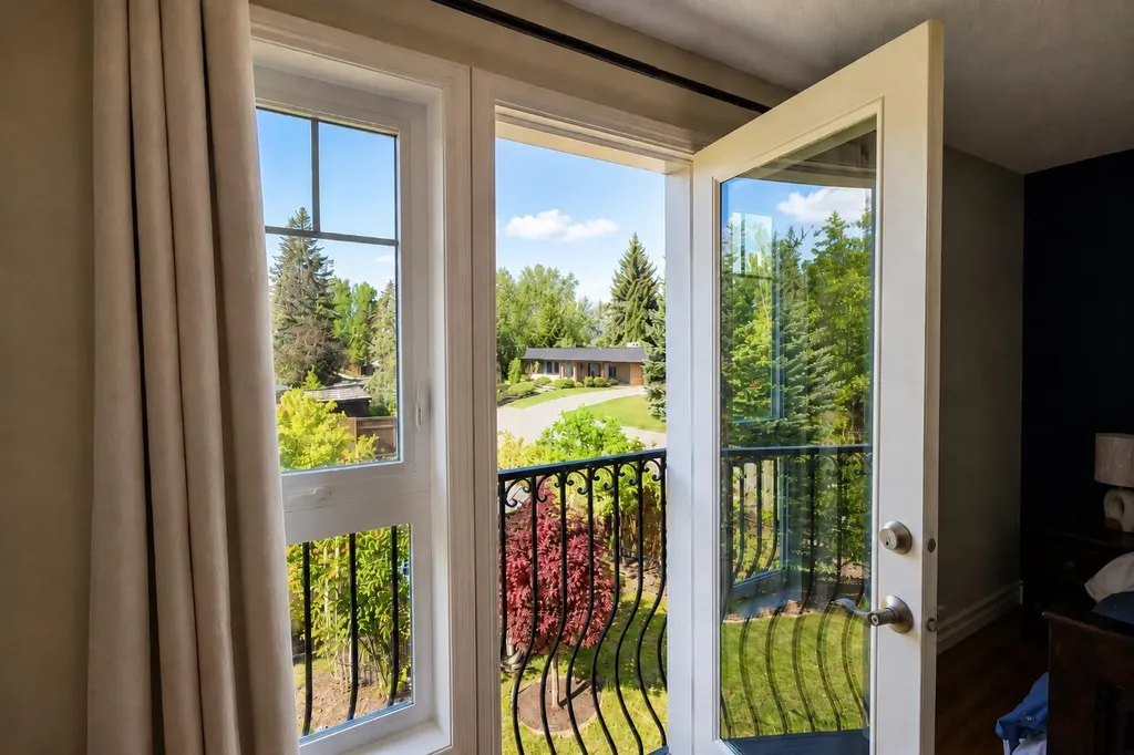 228 Willow Ridge Place SE Calgary AB T2J 1N3