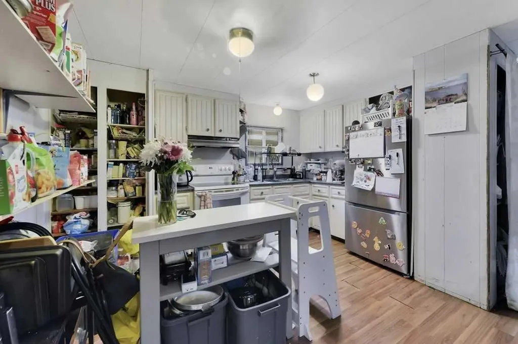 36 Hearthstone Drive Lacombe AB T4L 1P6