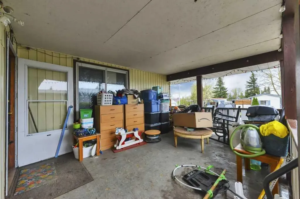 36 Hearthstone Drive Lacombe AB T4L 1P6