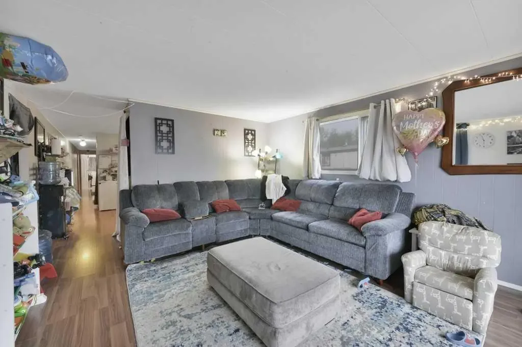 36 Hearthstone Drive Lacombe AB T4L 1P6