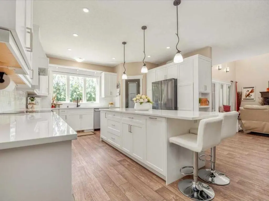 521 12th Avenue W Barnwell AB T0K0B0