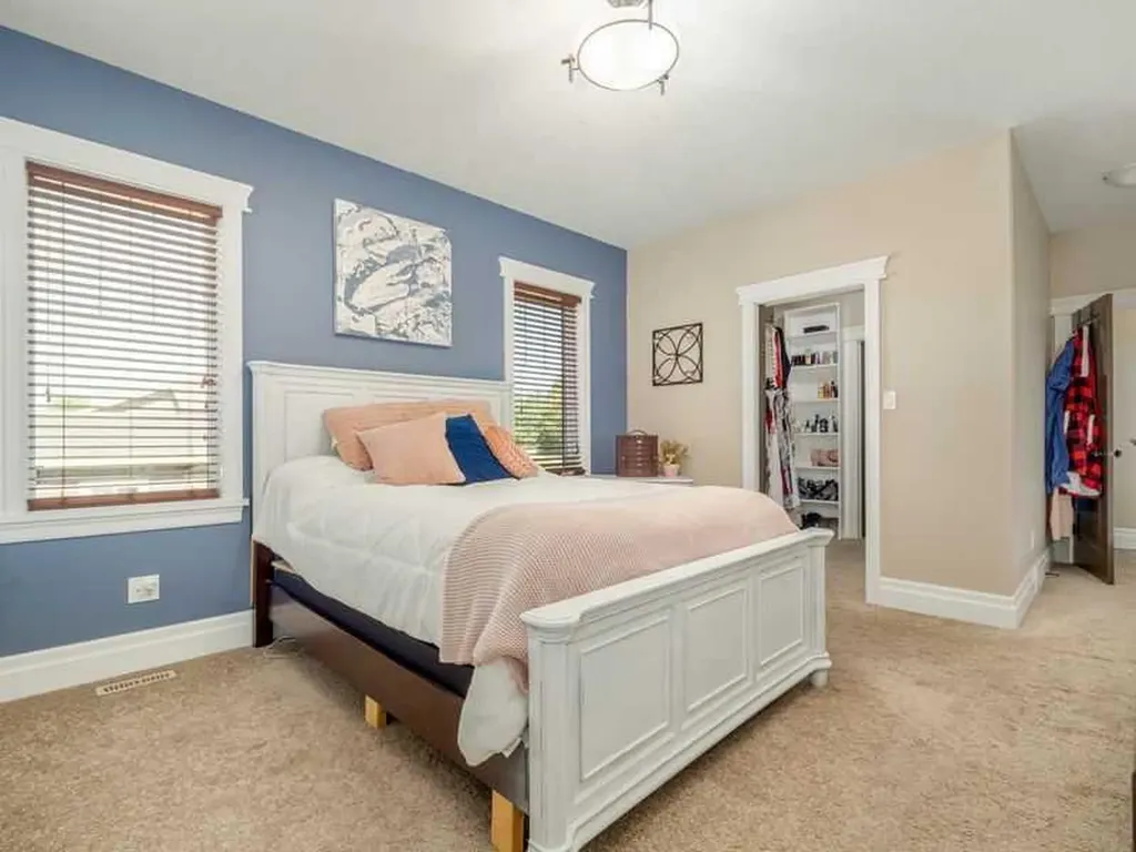 521 12th Avenue W Barnwell AB T0K0B0