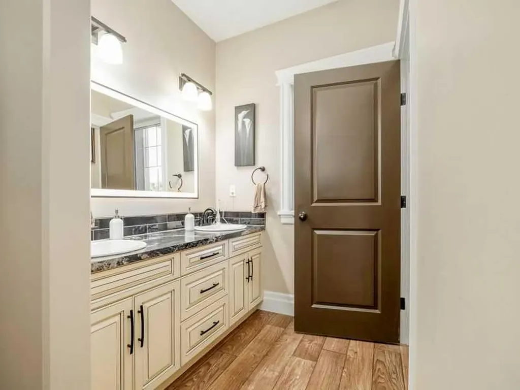 521 12th Avenue W Barnwell AB T0K0B0