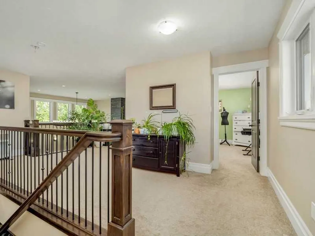 521 12th Avenue W Barnwell AB T0K0B0