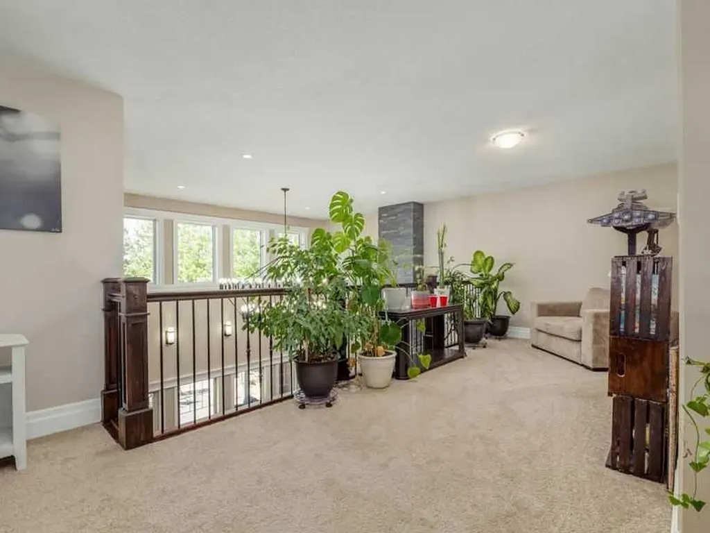 521 12th Avenue W Barnwell AB T0K0B0