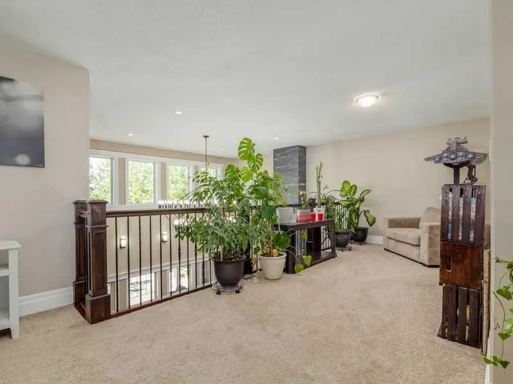 521 12th Avenue W Barnwell AB T0K0B0
