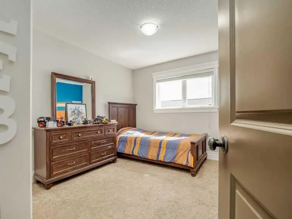 521 12th Avenue W Barnwell AB T0K0B0