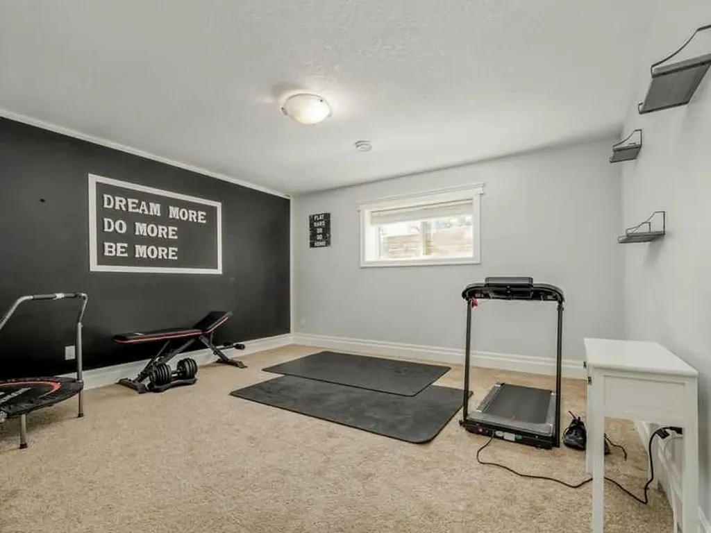 521 12th Avenue W Barnwell AB T0K0B0