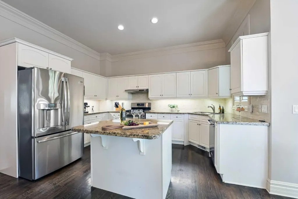 3608 2 Street SW Calgary AB T2S 1T8