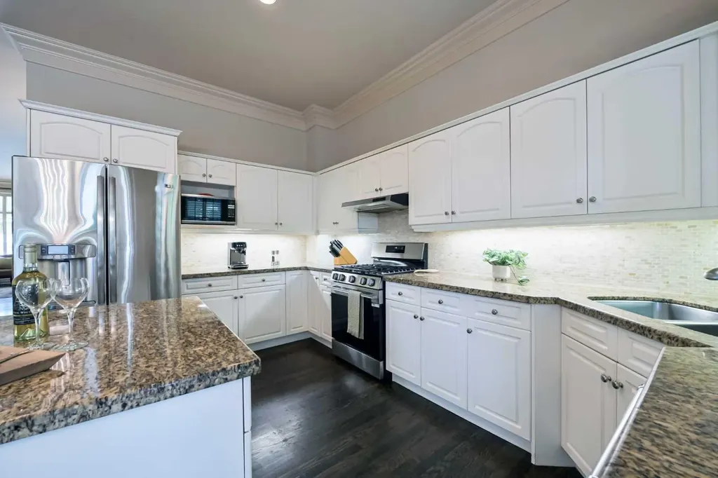 3608 2 Street SW Calgary AB T2S 1T8