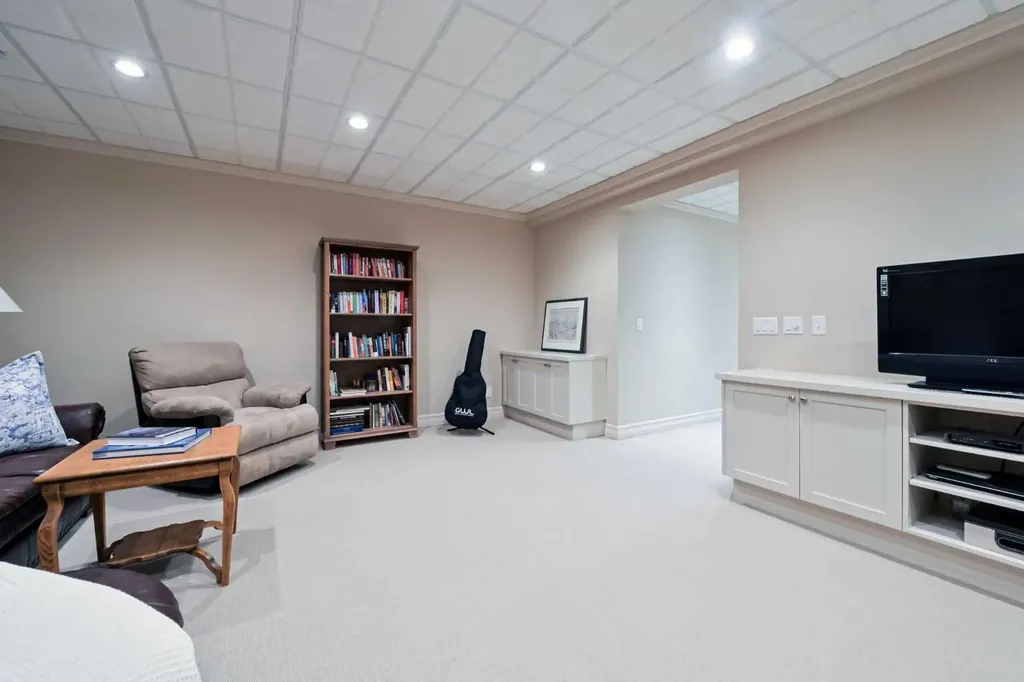 3608 2 Street SW Calgary AB T2S 1T8