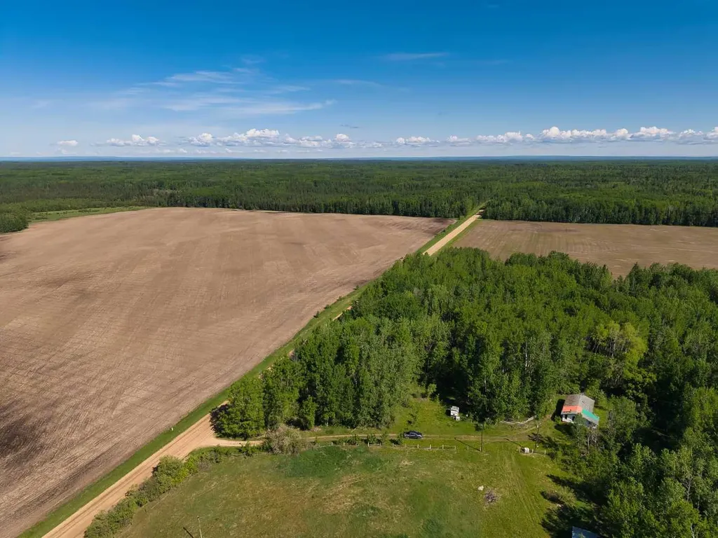 2022590;1;1 Rural Lesser Slave River No. 124 M.d. Of AB T0G 0M0