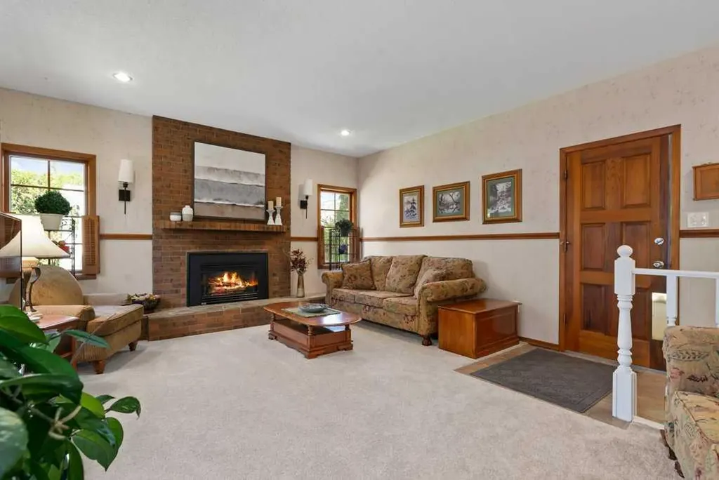 285 Colter Crescent NW Medicine Hat AB T1A 7B1
