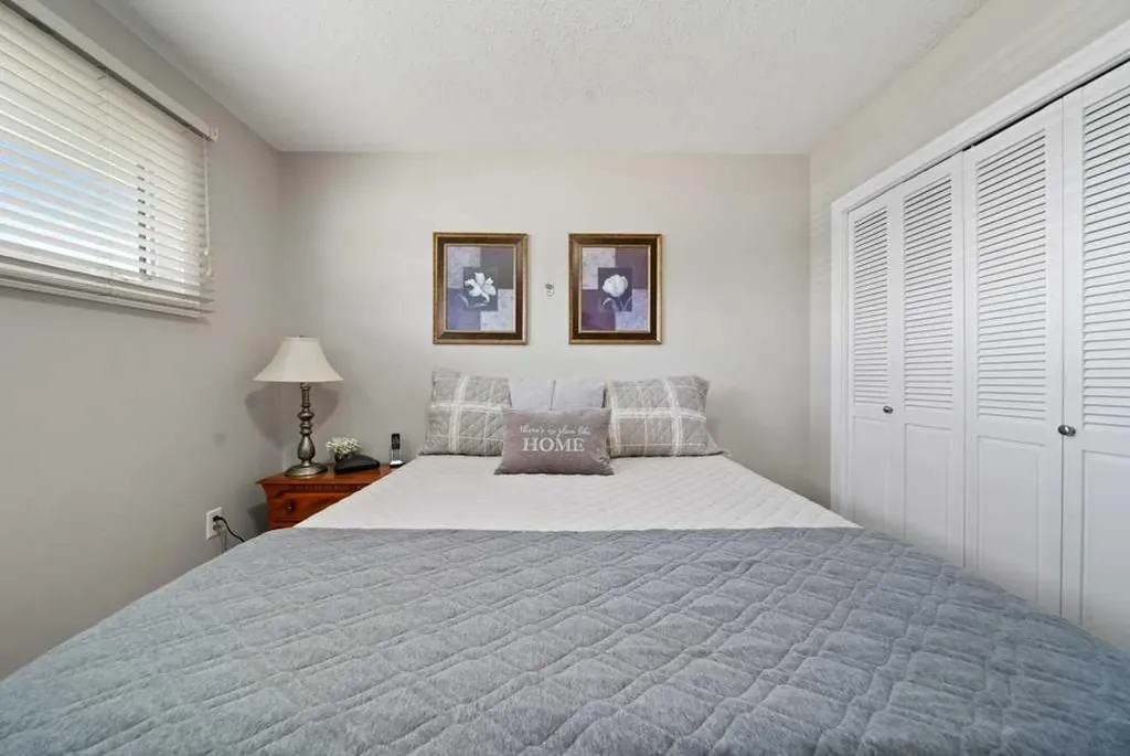 285 Colter Crescent NW Medicine Hat AB T1A 7B1