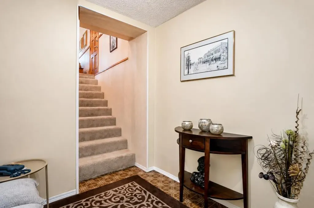 285 Colter Crescent NW Medicine Hat AB T1A 7B1
