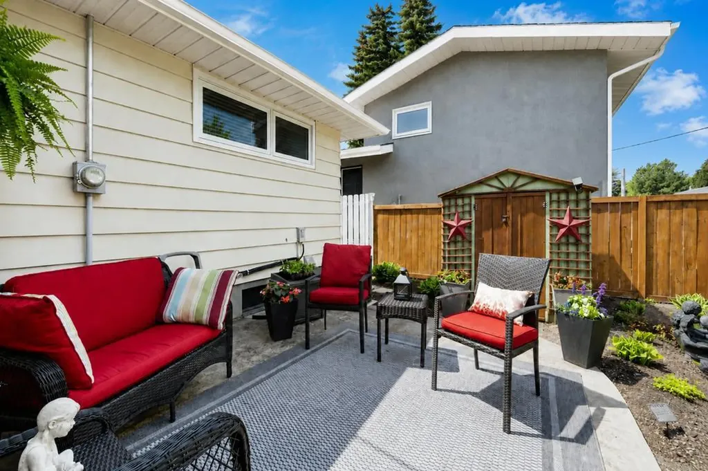 285 Colter Crescent NW Medicine Hat AB T1A 7B1