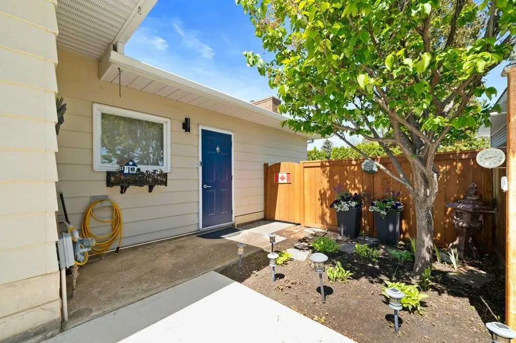 285 Colter Crescent NW Medicine Hat AB T1A 7B1