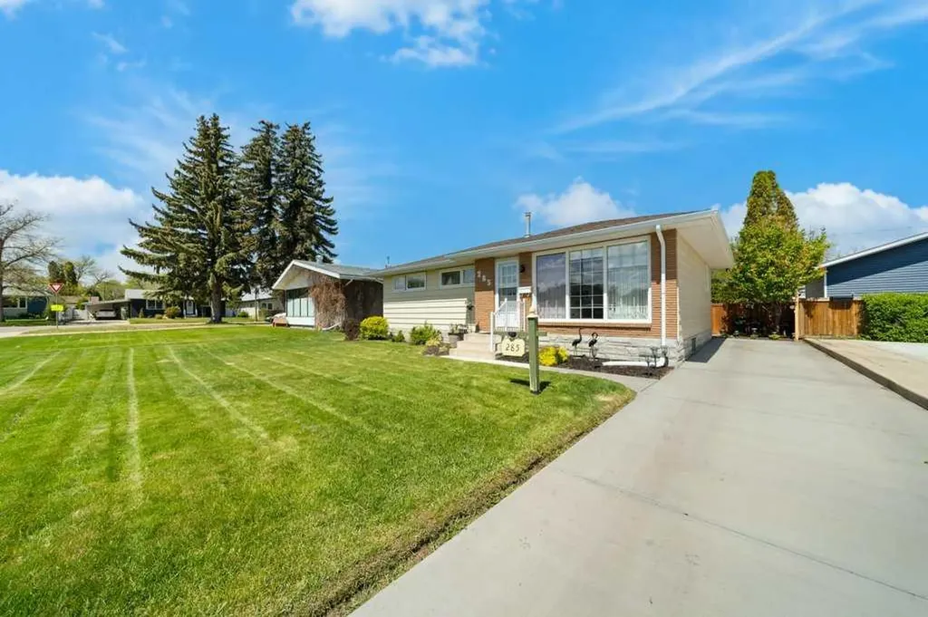285 Colter Crescent NW Medicine Hat AB T1A 7B1